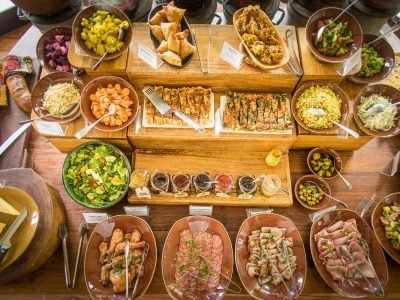 Gibbs-Farm-organic-buffet