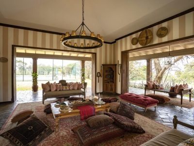 singita_sasakwa_lodge_lounge_dining